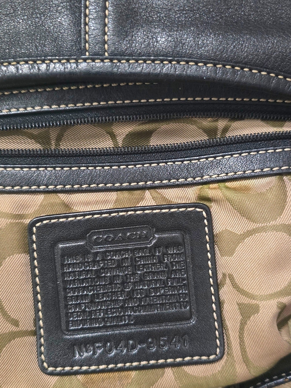 Coach Black Leather Shoulder Bag with White Stitching - Picture 6 of 11